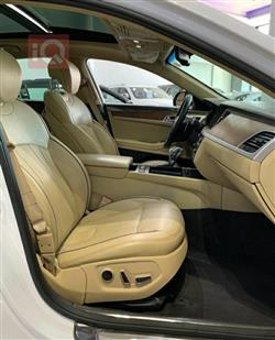 هیوندای جێنسس